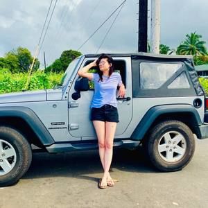 Meet your Posher, Arielle